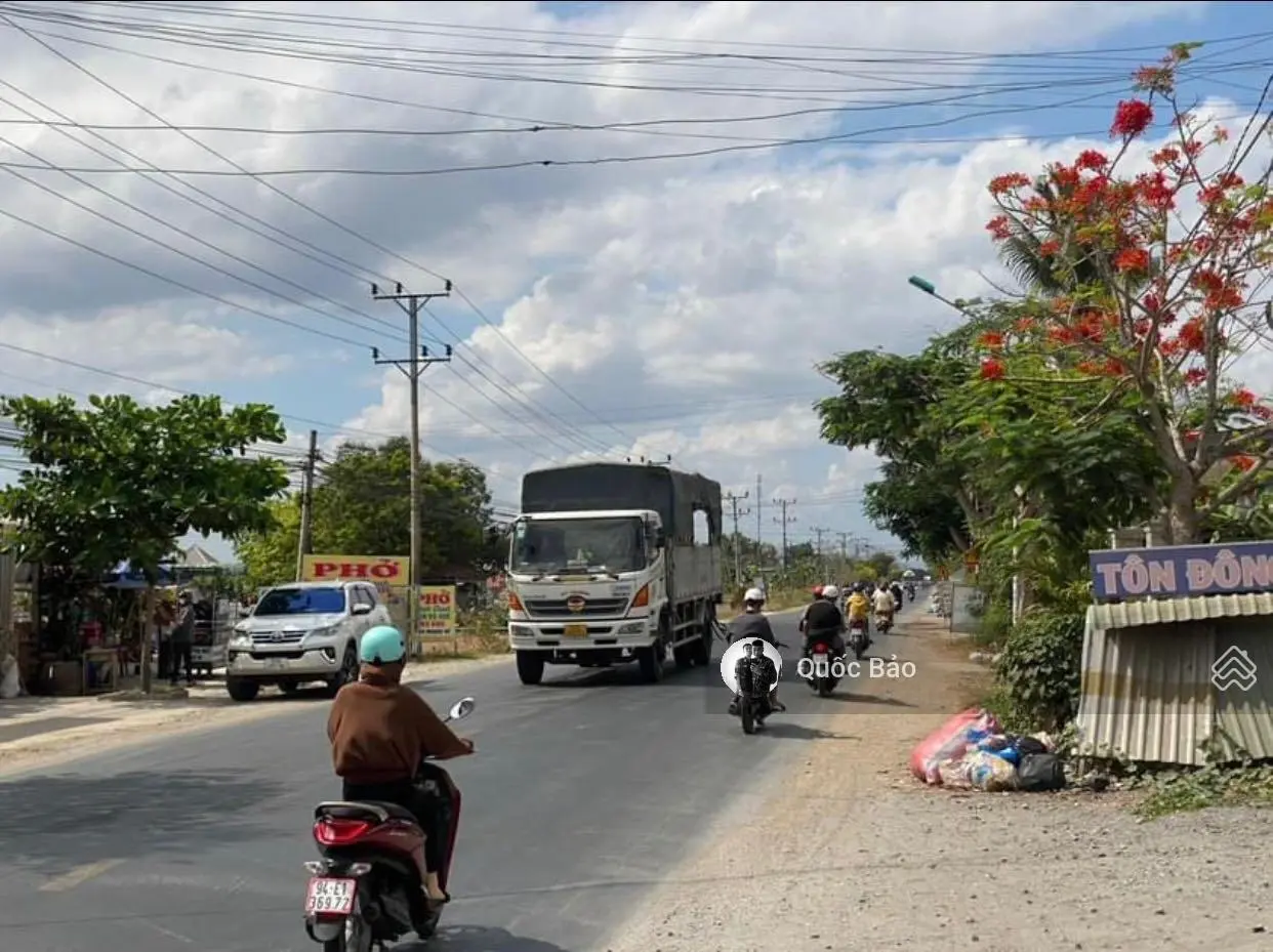 Cần sang nhượng nhanh lô đất mặt tiền Đ. Thanh Niên, TT Thốt Nốt, Cần Thơ, 120m2 gần UBND