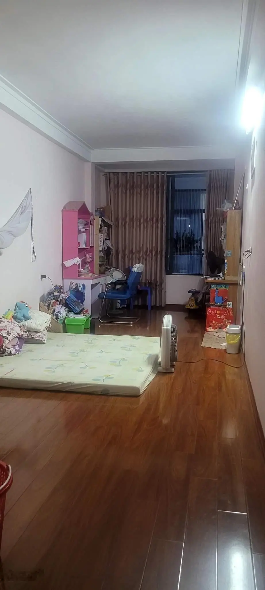 CC bán nhà Bông Vải Sợi Lai Xá, S=32m2 4 tầng cách QL32 vài chục mét