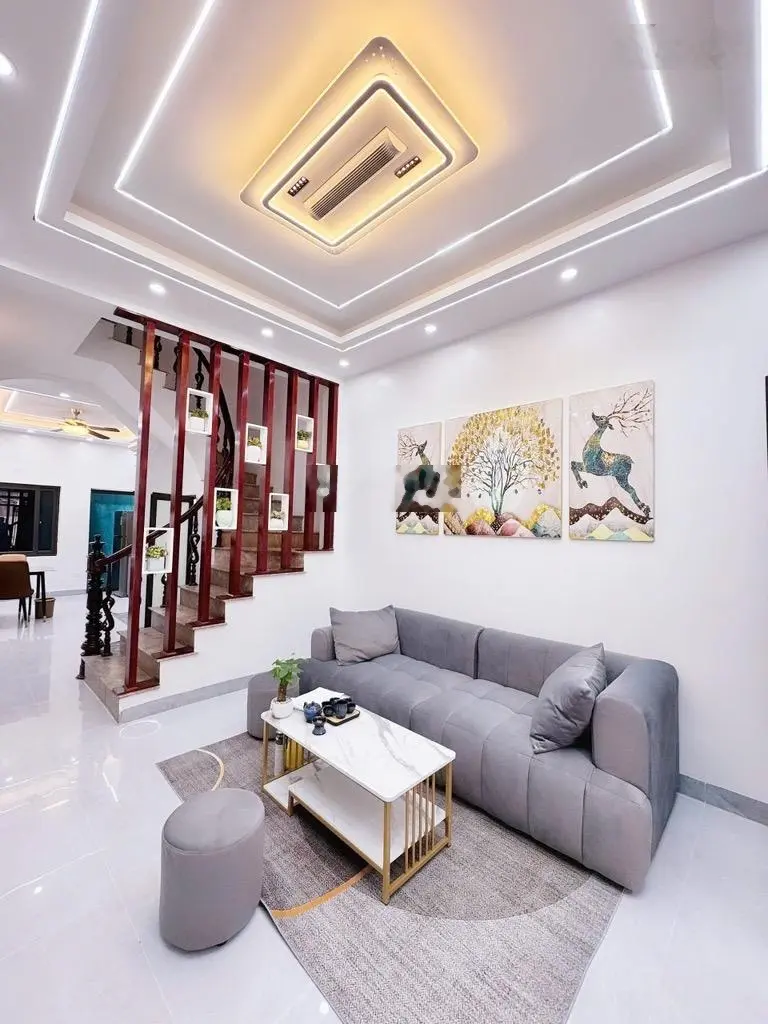 Rẻ nhất khu vực chỉ hơn 100tr/m nhà phố định công. Phải thật nhanh mới kịp