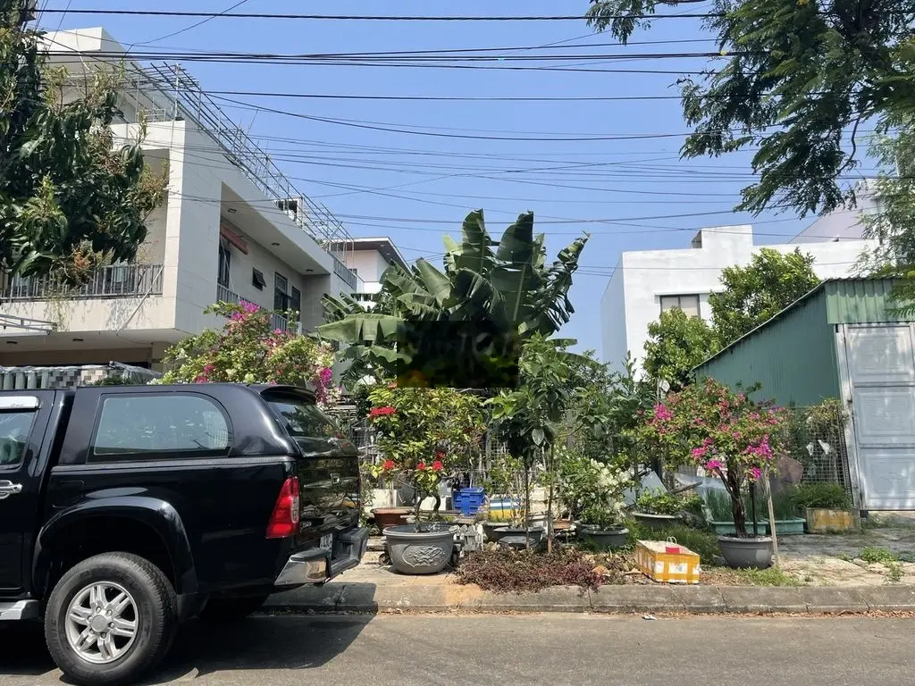 Cần bán lô đất biệt thự hướng đông nam đường Nước Mặn 1 giá đầu tư