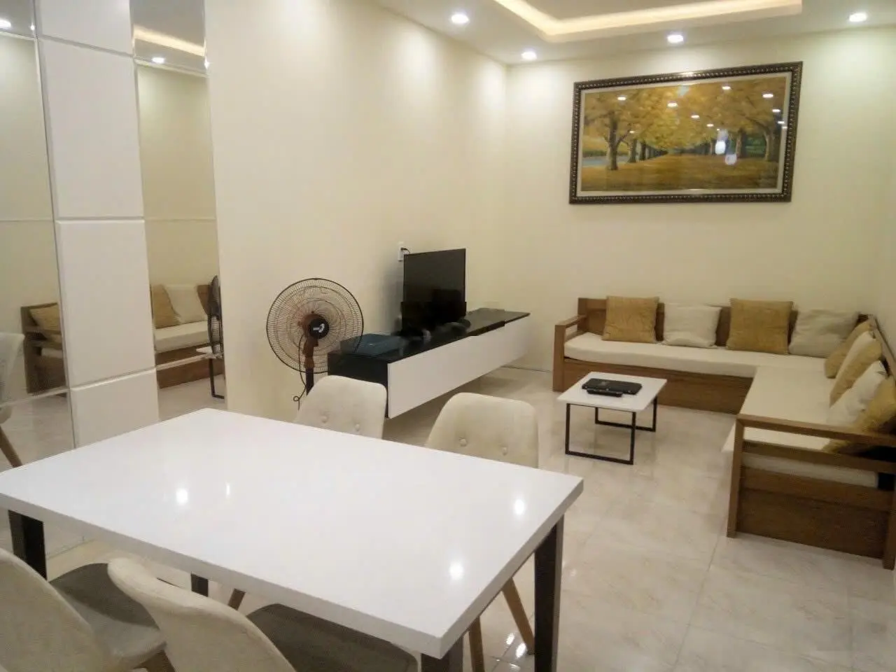 Bán căn chung cư view biển Mường Thanh Viễn Triều - nha trang căn trực diện biển 2,6 tỷ bao phí
