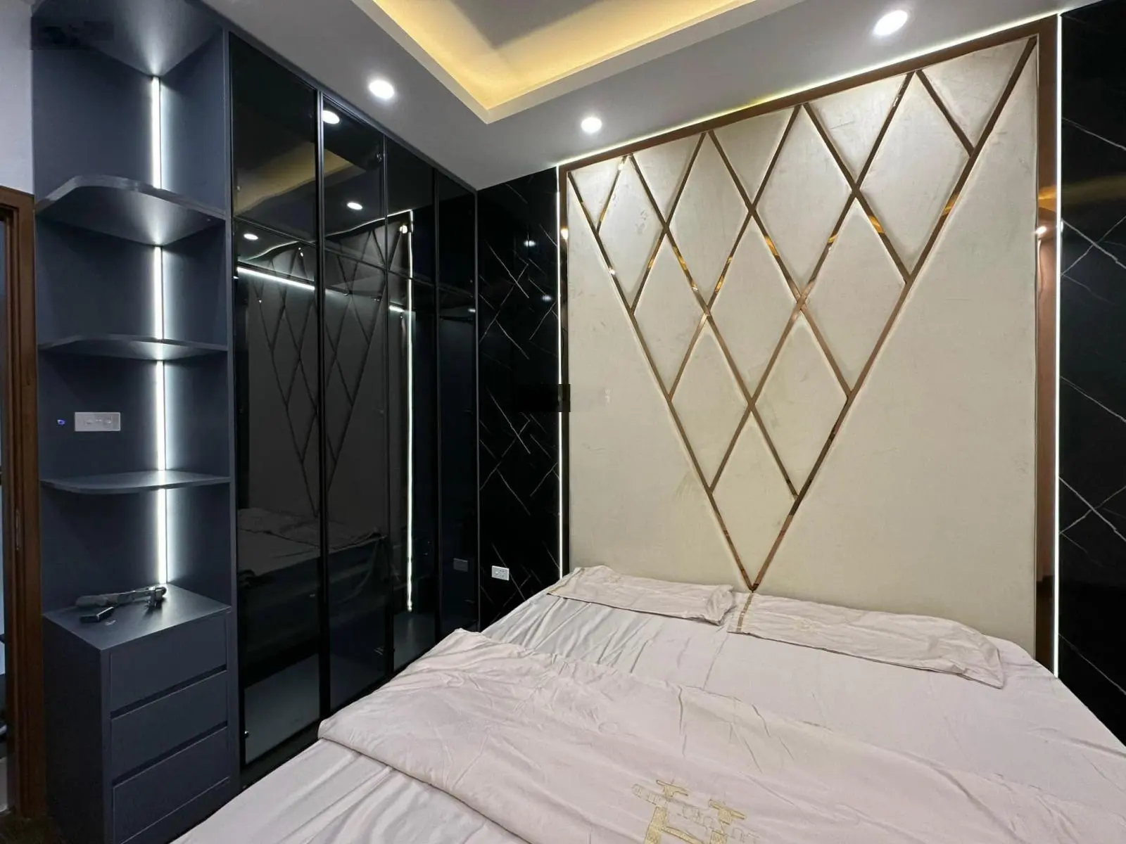 Cực hiếm và hót đỉnh cao Ba Đình - Thiết kế luxury, phân lô ngõ thông ô tô, đẹp mê - 30m2 - 7,98 tỉ