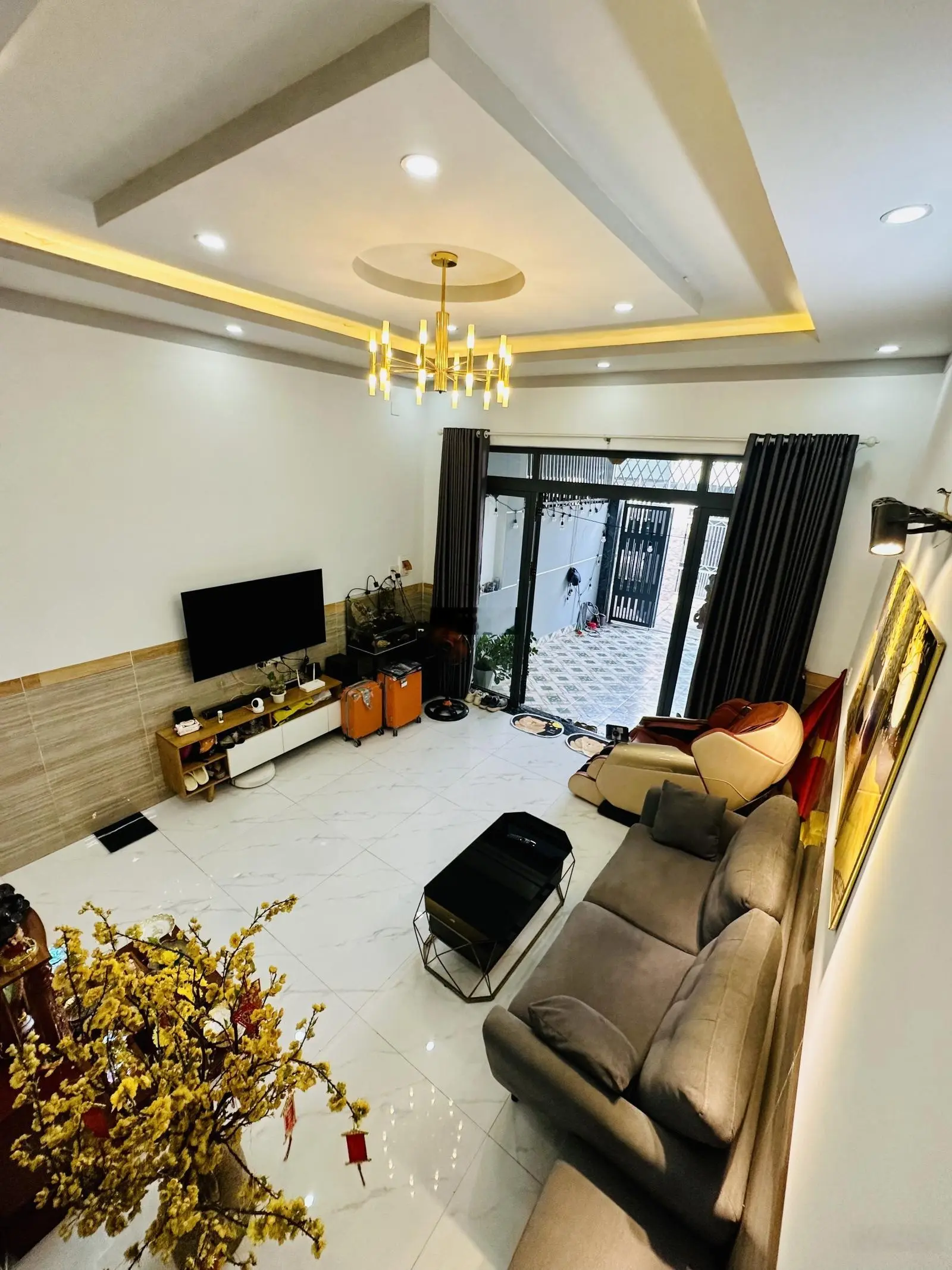 Nhà một trệt 1 lầu gần chợ trảng dài ,hồ bơi phương nam Biên hoà , đồng nai giá rẻ sổ riêng thổ cư