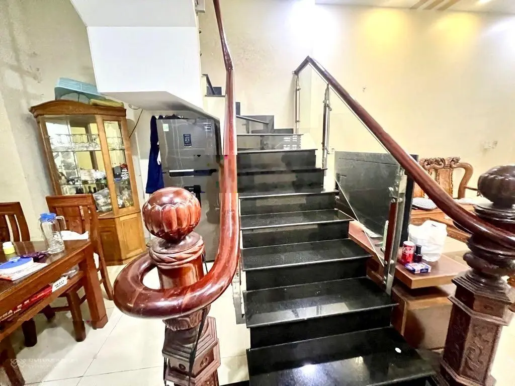 Bán nhà 3 tầng 58m2 đường 11 Linh Xuân, 3PN sân xe hơi chỉ 4,8 tỷ