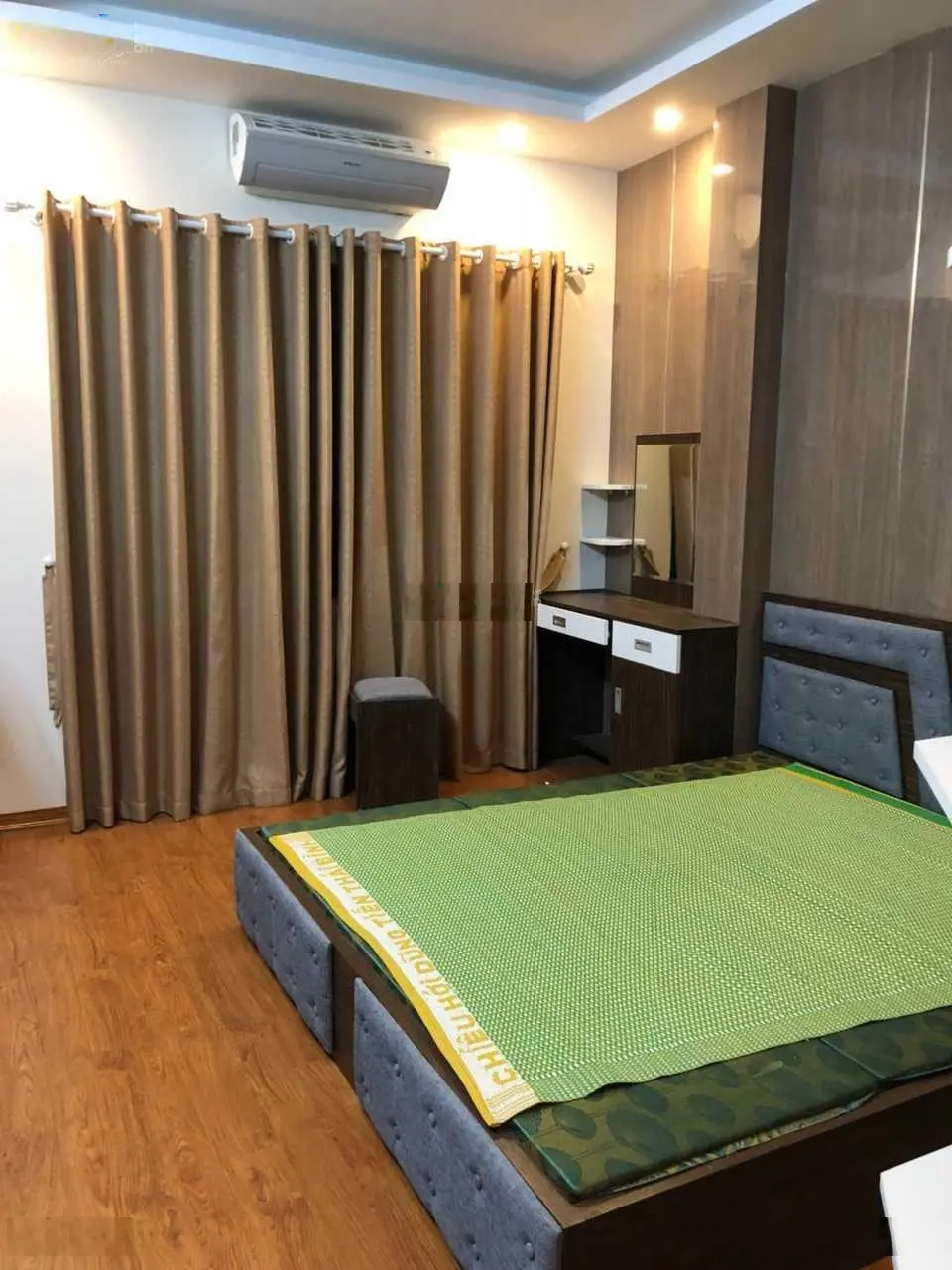 Chính chủ bán nhà giá rẻ ngõ 89 Lạc Long Quân, cực gần phố 35m2 x 3 tầng nhà dân chắc chắn, ngõ đẹp