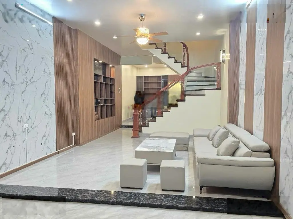 Bán nhà 4 tầng Quan Hoa - 72m2 - phân lô - 4 ngủ - nội thất xịn - giá chỉ 12.5 tỷ (HHCG915216)