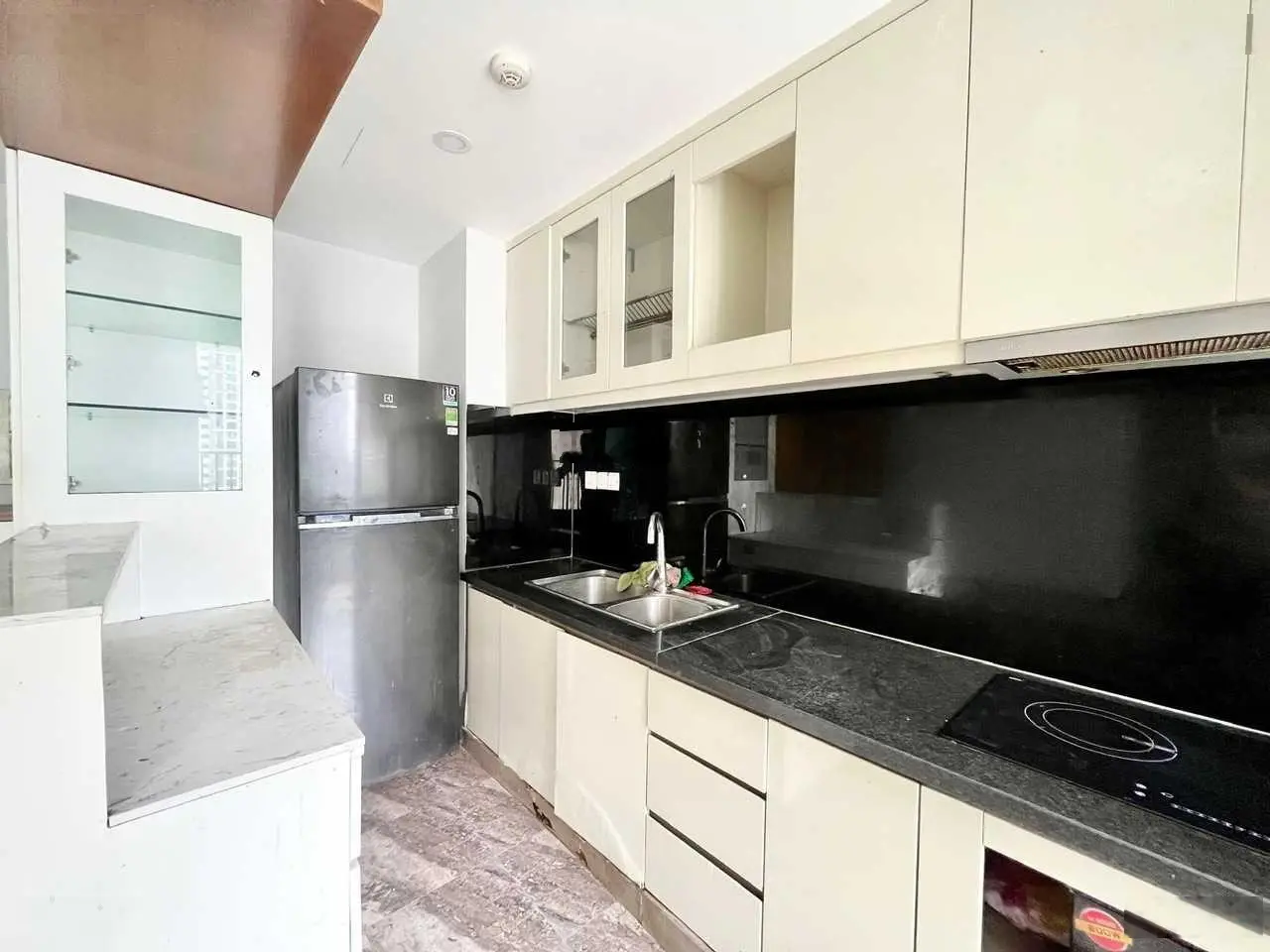 Cần bán gấp CH 1PN Vista Verde 54m2 - View hồ bơi toàn diện - full nội thất - chỉ 4.050tỷ - SH