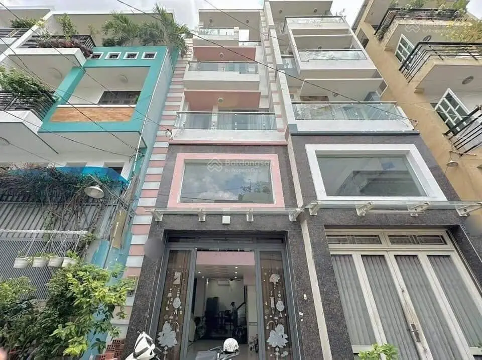 Về quê, bán nhà đường Phan Huy Thực - P Tân Kiểng - Q7. Giá 3Tỷ550/69,6m2 cho thuê 31 triệu gần chợ
