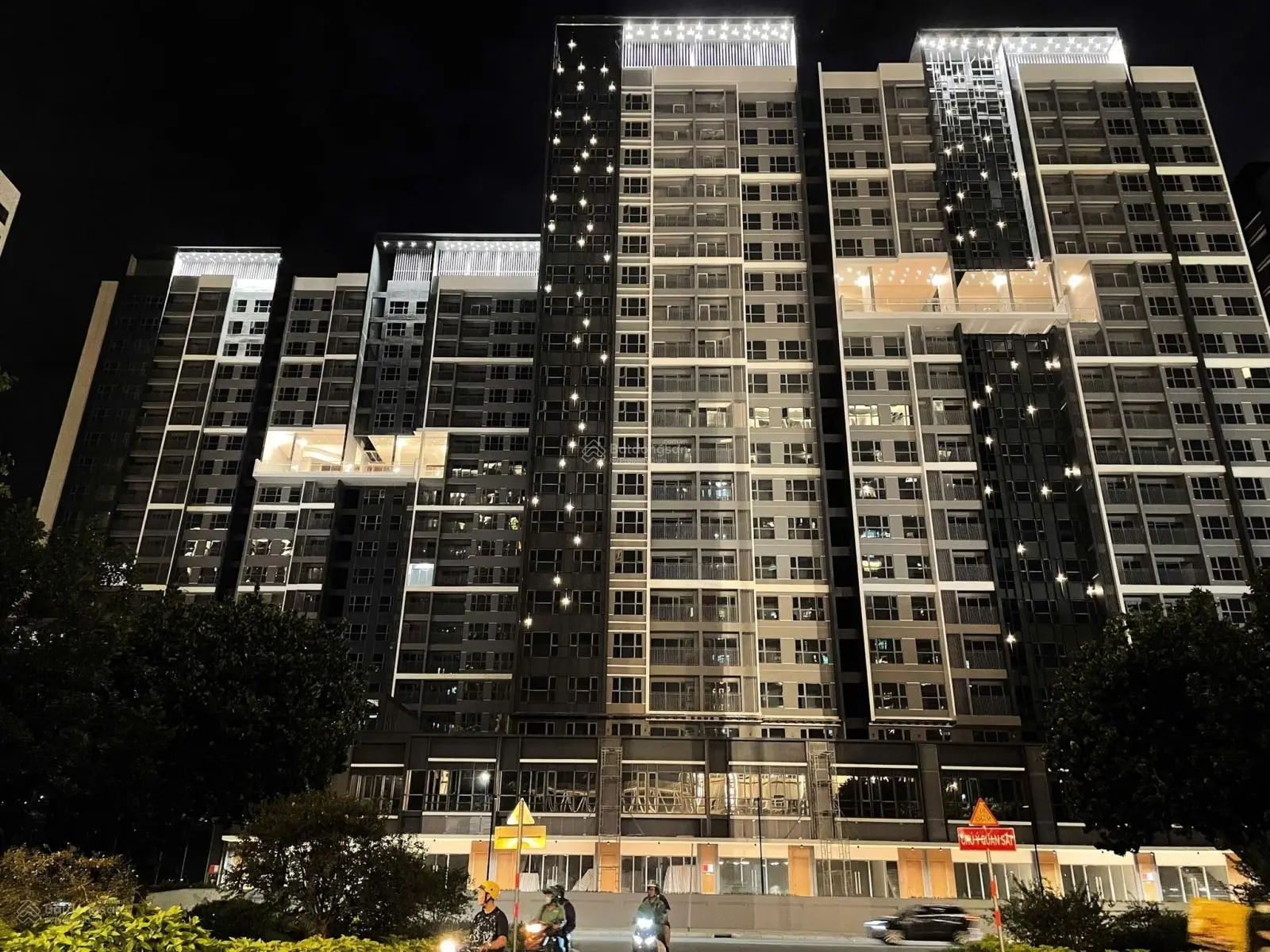 Celesta Rise - Mua đúng bán nhanh - rổ hàng chất lượng