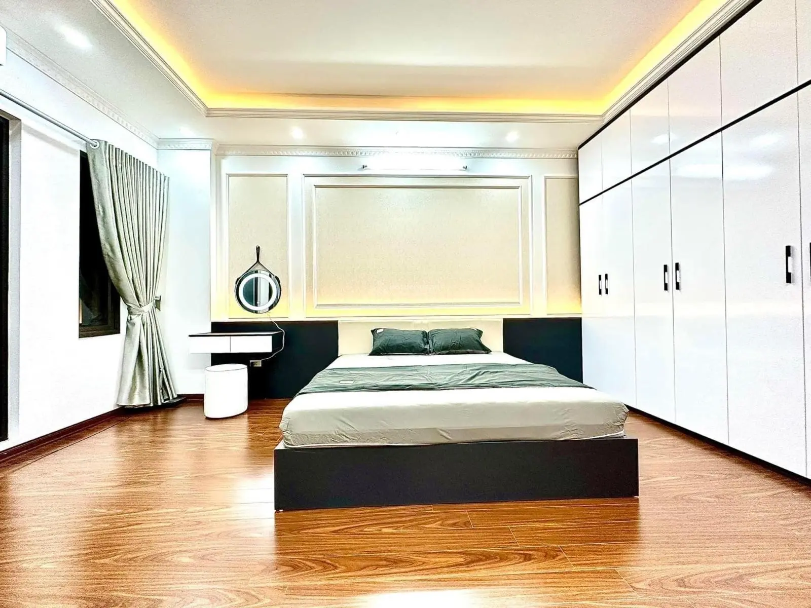 Chính chủ bán nhanh căn hộ CC TP Giao Lưu, 82m2, 3 ngủ, giá chỉ 3,8 tỷ.