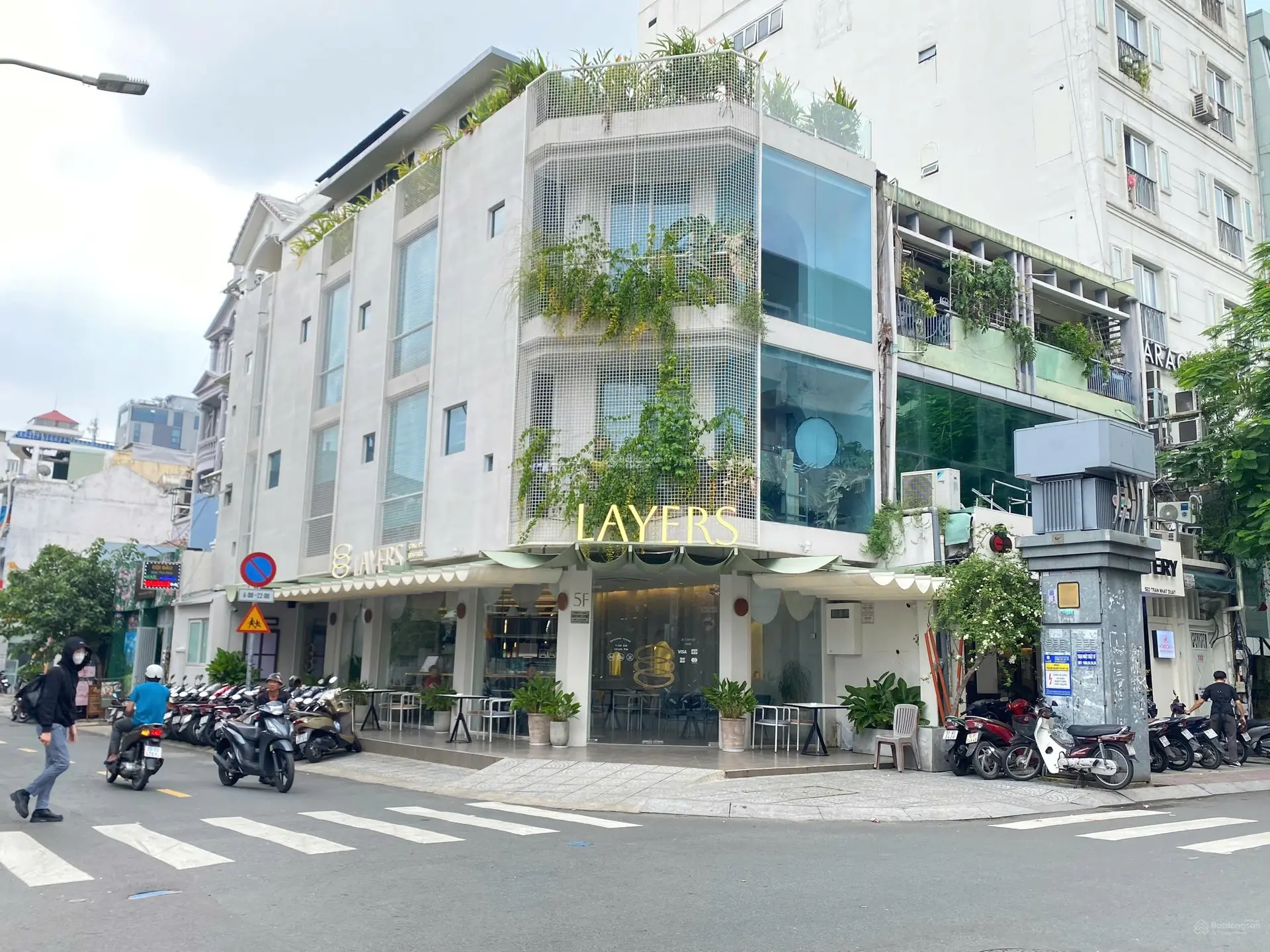 Hàng hot! Bán góc 2 mặt tiền kinh doanh Nguyễn Quý Cảnh An Phú Q2. DT 12.1x17m 1trệt 3 lầu giá 49tỷ
