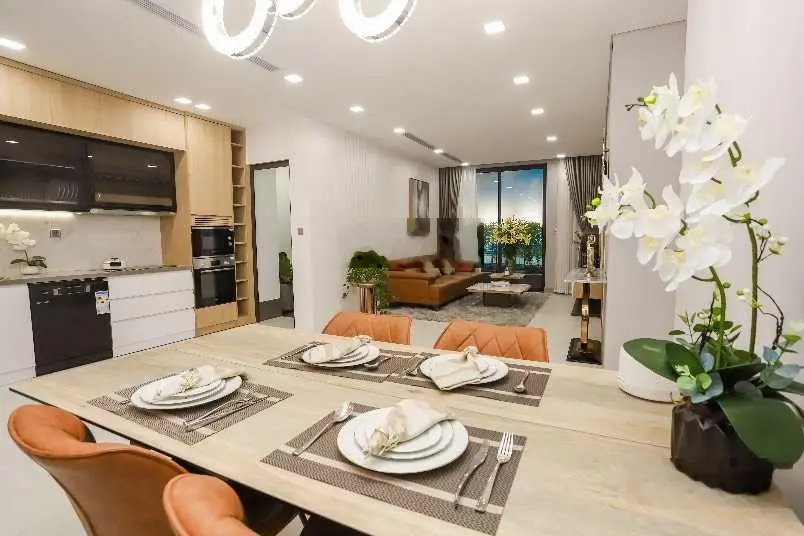 Cần bán căn 3PN, 101,57m2 toà K1 tầng đẹp nhất dự án view hồ chuẩn bị nhận nhà. Liên hệ 0822 238 ***