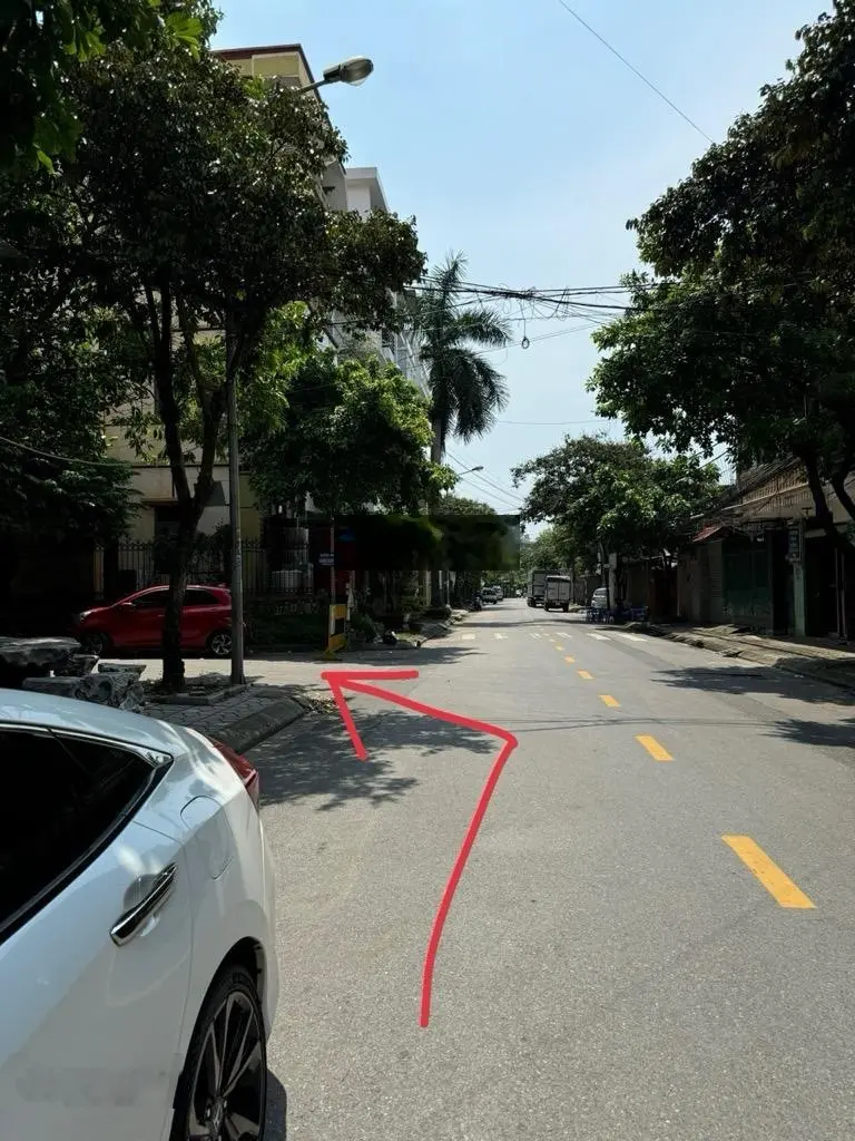Bán nhà Sài Đồng 98m2 khu phân lô vỉa hè đường ô tô tránh
