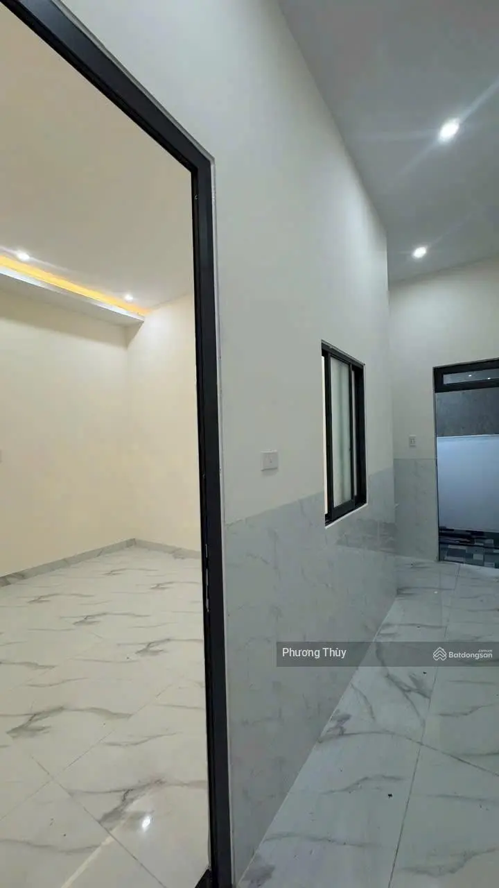 Bán Gấp Nhà 1 Trệt 1 Lầu Sân Xe Ôtô Gần Cây Xăng 75, Sổ Riêng Thổ Cư 100%, TT 600tr Nhận Nhà Ở Ngay