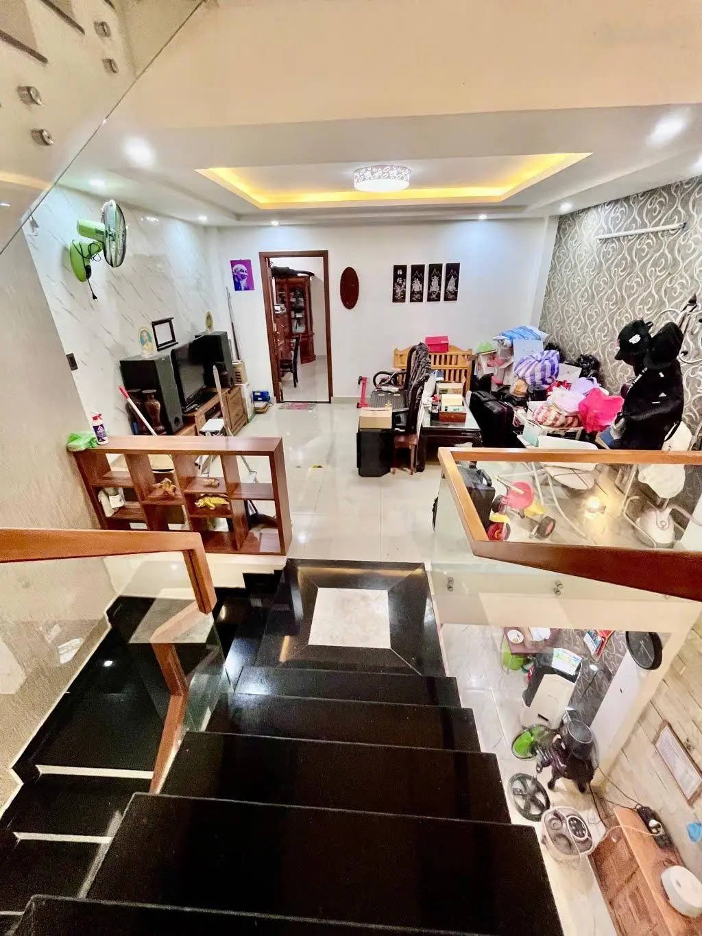 Bán nhà mặt tiền Hồ Xuân Hương dt 135m2 ngang 5m2 xây 3,5 tầng 5pn nội thất hiện đại