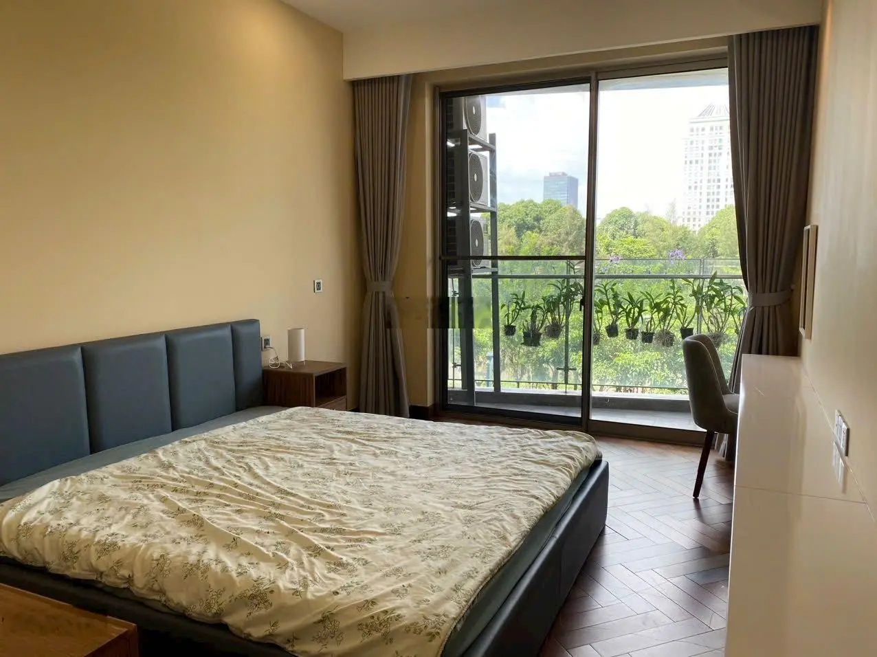 Bán căn góc chung cư Midtown 2PN 103m2 giá 8,7 tỷ nhà đẹp view sông LH Ngọc Lan 0906 743 ***