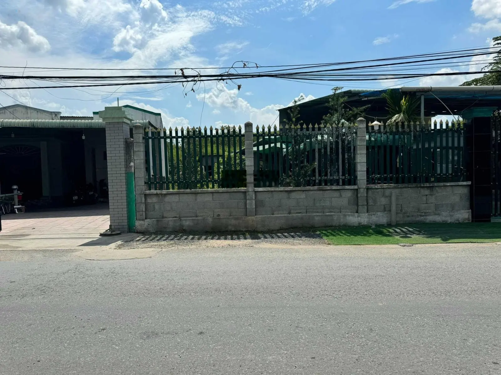 Chủ cần ra gấp 181m2 đất full thổ, sổ sẵn mặt tiền đường Cây Trắc, Phú Hòa Đông, Củ Chi