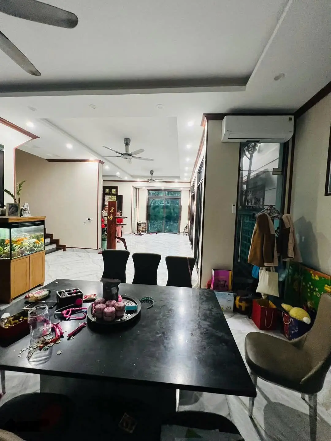 Cần bán nhanh căn biệt thự sân vườn phố Đội Nhân Trung tâm quận Ba Đình Hà Nội