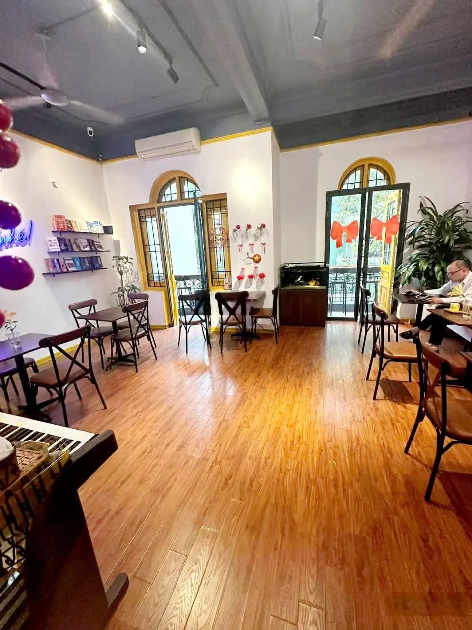 Bán nhà MP Nguyễn Đình Thi - Mảnh đất vàng view Hồ Tây tuyệt đẹp siêu hiếm, sổ nở hậu giá 52.6 tỷ