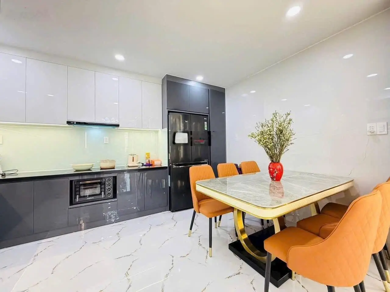 Bán NR 3PN, 4WC tại Đinh Tiên Hoàng, 56m2, 6,8 tỷ, Q1, HCM