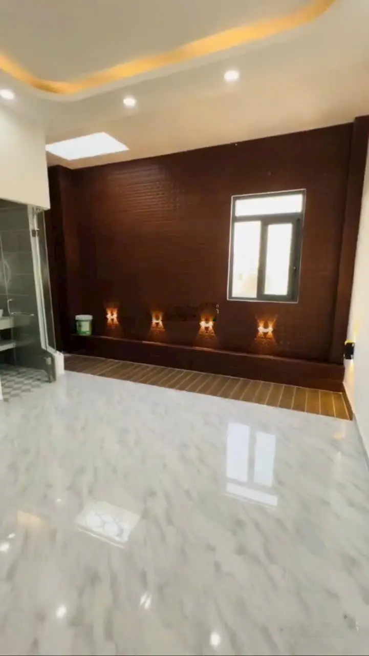 Chính chủ cần bán gấp nhà 1 trệt, 1 lầu Trịnh Như Khuê, sau chợ Bình Chánh sổ hồng riêng