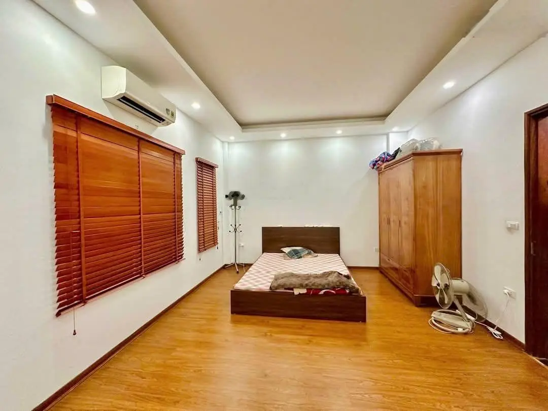 1 Căn Duy Nhất, Đẹp Nhất Mặt Phố Trích Sài, 2 Mặt Thoáng, 35m2, 5 Tầng, View Hồ Siêu Đẹp, 16,6 tỷ