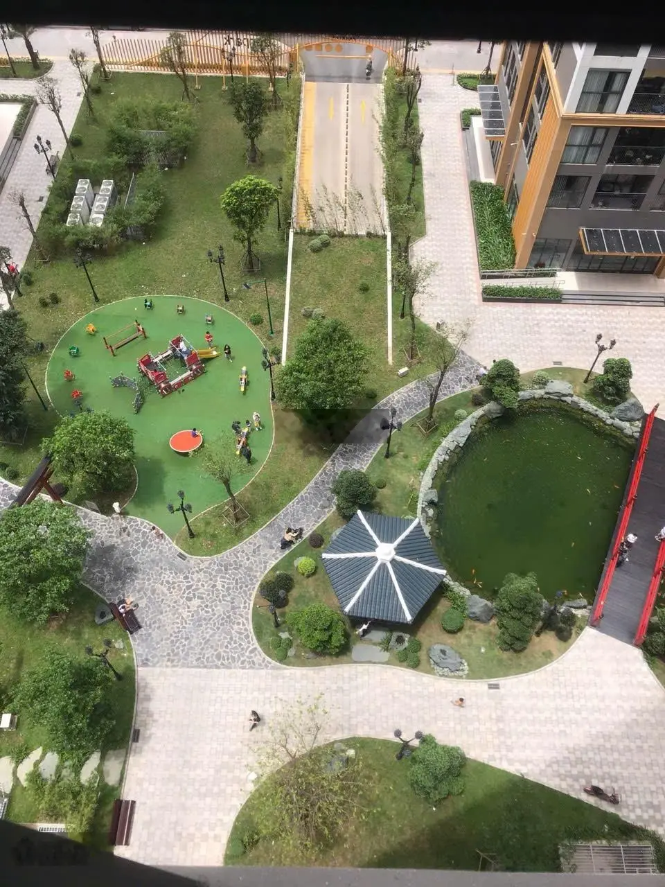 Cần bán 3PN + 1, DT rộng 98m2 tại The Zenpark - Vinhomes Ocean Park giá tốt chỉ 5.5 tỷ hướng ĐN