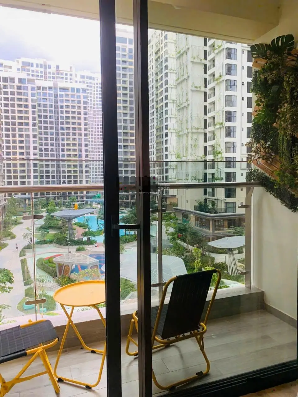 Chính chủ bán gấp căn hộ Lumiere Boulevard 2PN, 1WC giá 3 tỷ 380 đầy đủ nội thất