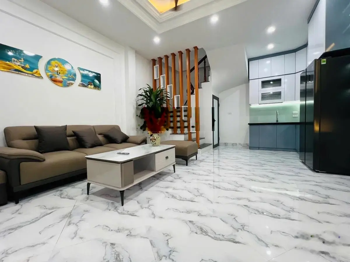 Siêu hiếm! Nhà phố Nguyễn Trãi trung tâm Thanh Xuân - bãi oto gần - kinh doanh đỉnh - giá hơn 6 tỷ
