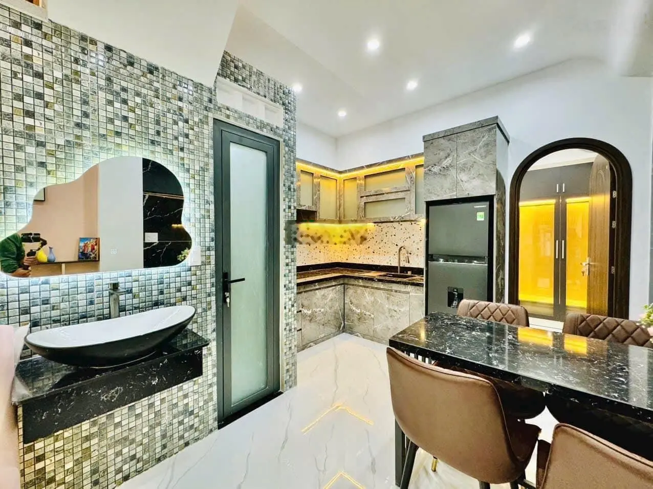 Chính chủ bán gấp nhà 42m2 HXT Lê Hồng Phong, P10, Quận 10, gần Bv Nhi Đồng 1, SHR