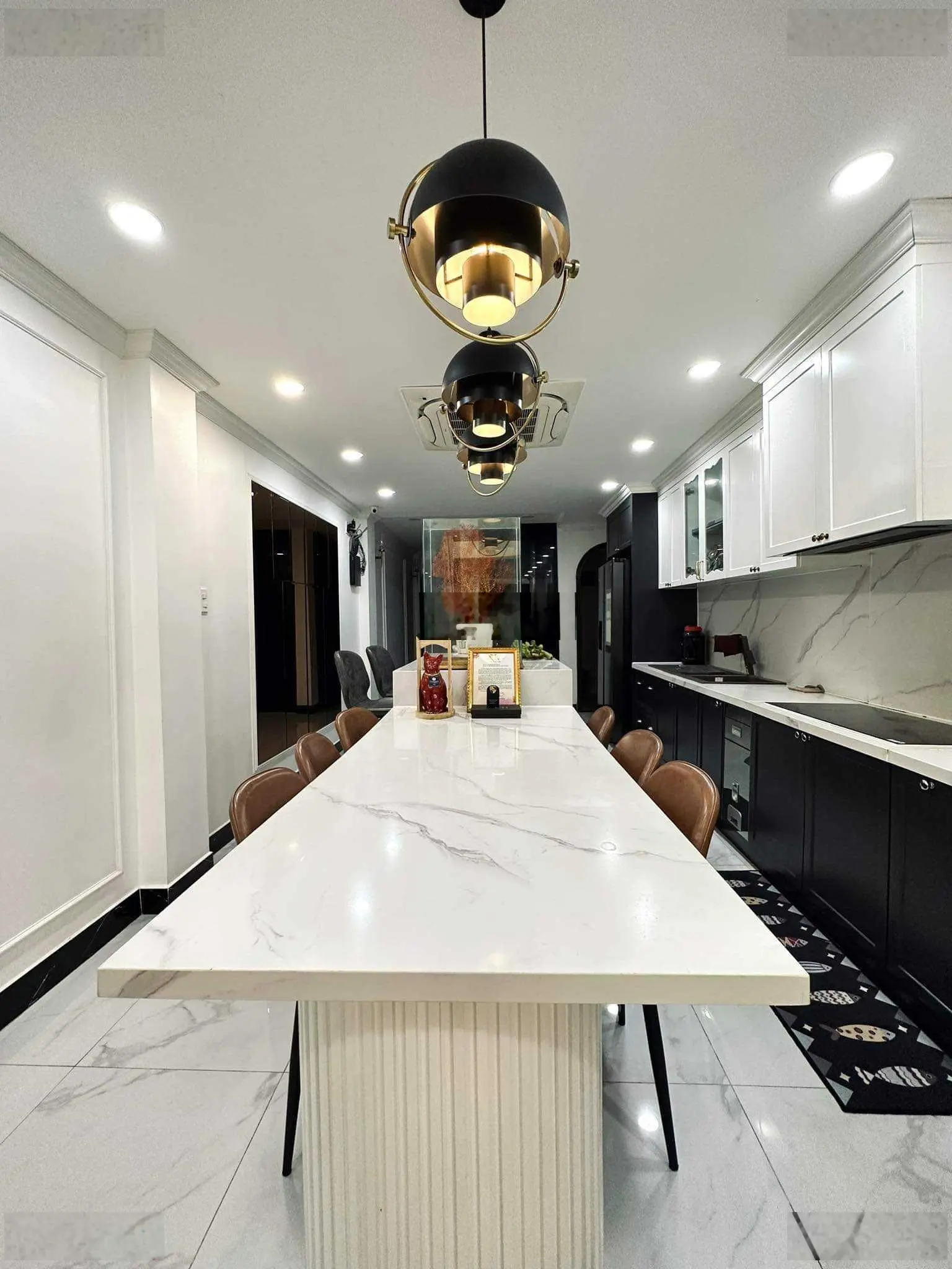 Hẻm Sang 8m - Lê Văn Sỹ thông Trường Sa - Quận 3. DT: 120m2 (4x30)m, cấp 4 tiện xây mới 5 tầng + ST
