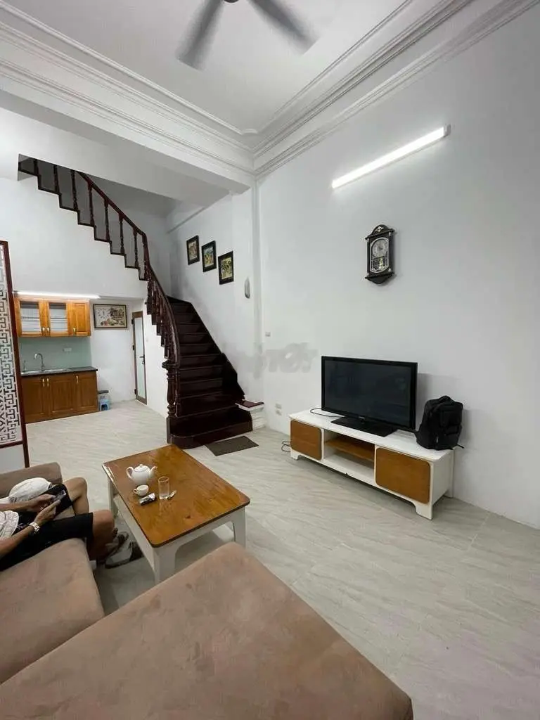 Bán nhà 30m2, 6.3 tỷ Ngõ Chợ Khâm Thiên, mặt ngõ thông kinh doanh