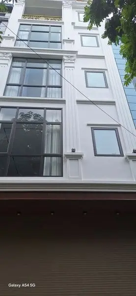 Bán gấp nhà mặt phố Trường Chinh 55m2, lô góc, 5 tầng, mt 4m, 21.3 tỷ.LH 0913 324 ***MTG)