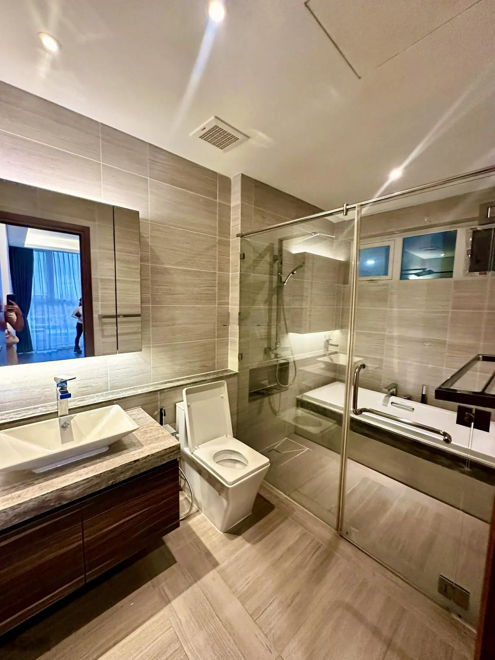 Bán căn hộ Sarica giá chỉ 14 tỷ VND tại Quận 2