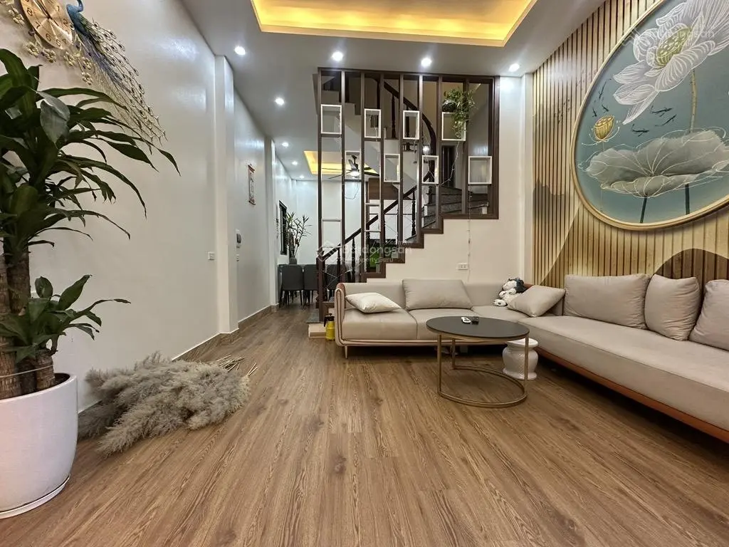 Bán nhà,Phố Đông thiên , Vĩnh Hưng , Nhà đẹp full nội thất , 43m -4 tầng - chào 6,6 tỷ còn bớt mạnh