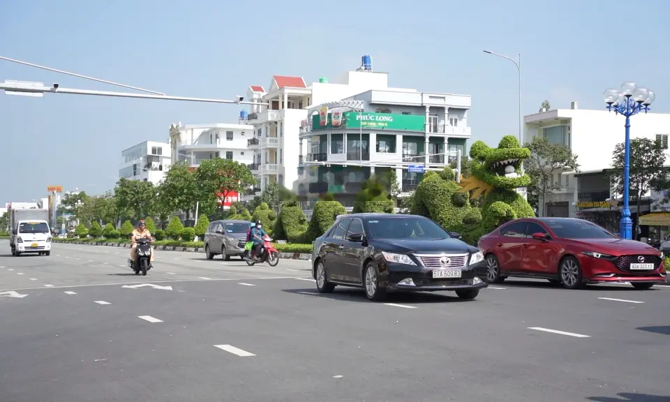 Chủ cần tiền kinh doanh bán gấp lô đất ngay thị trấn Bến Lức, Sổ hồng riêng, giá 1 tỷ 590 triệu