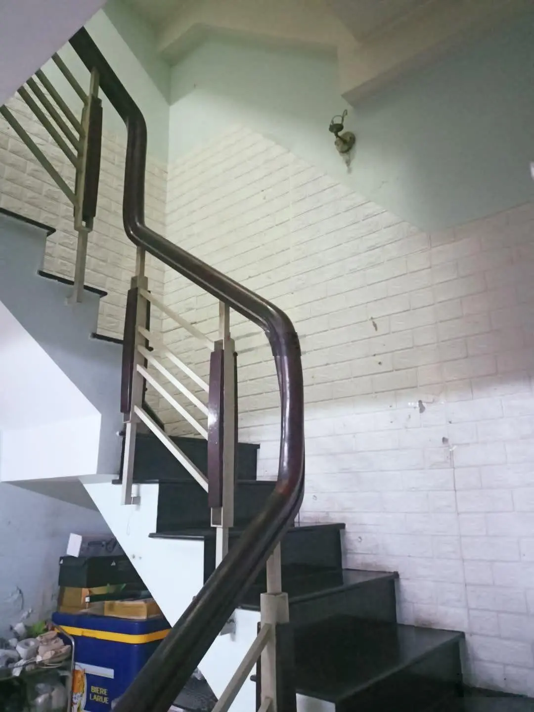 Bán nhà mặt tiền đường 4 tầng ngang 8m