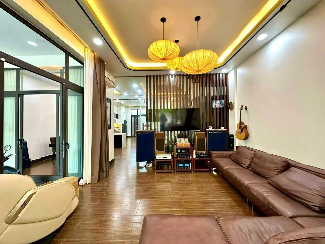 Biệt Thự Khu ven sông sau lưng Giga mall