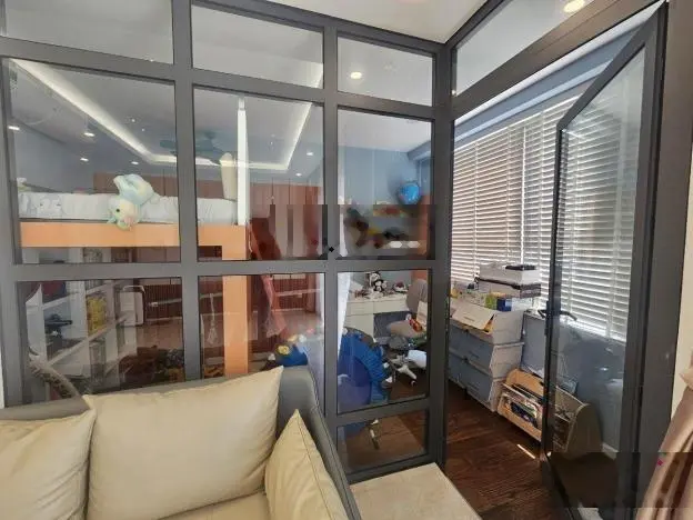 |Vinhomes D'capitale| CHÍNH CHỦ GỬI BÁN căn 2N - C6 - 70m2 - Đông tứ mệnh - tặng nội thất - 5.x tỷ