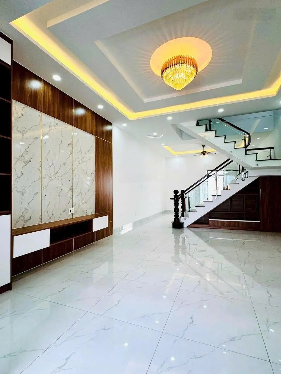 Ngộp Giam Ngay 300Triệu Bán Nhanh Nhà Phường Hiệp thành 103m2 Gía 1ty150Tr Thủ Dầu Một Gần Sân Gold