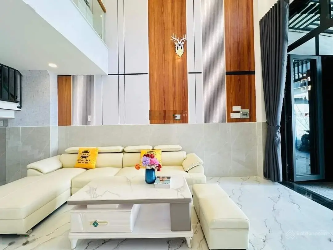 Cần tiền bán gấp nhà hẻm xe hơi Nguyễn Thị Minh Khai, Bến Nghé, Quận 1. Giá chỉ 4,8 tỷ. 0906 806 ***