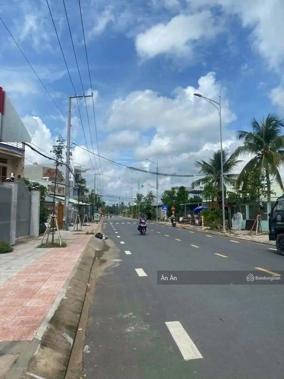 Bán đất gần Chợ Tân Hoà, Đất Thỏi Cư 120m2/650tr SHR tại Nguyễn Văn Cung, Tân Ngãi, Vĩnh Long