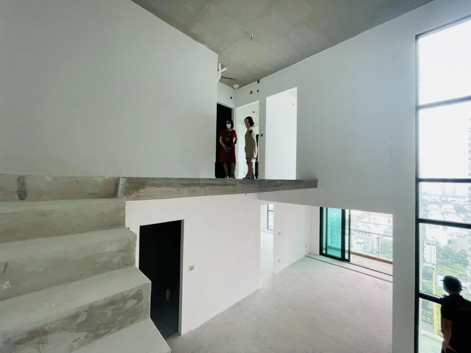 Hot Deal - Bán căn hộ duplex Sky Loft 3PN Tòa Altaz - Bàn giao nhà thô, Giá 11.3 tỷ - View Landmark