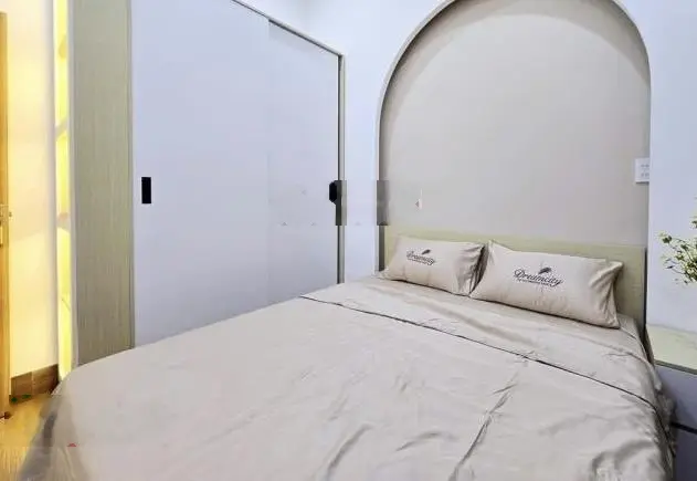 Cần bán gấp nhà Bùi Đình Tuý, P24, Bình Thạnh. DT 50,4m2. giá 2,4 tỷ