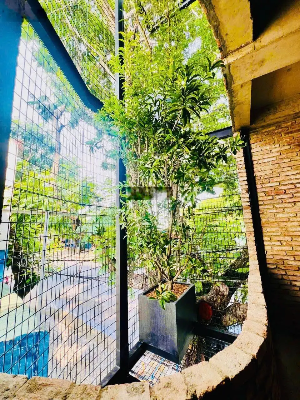 Nhà bán cổ điển 2 lầu mặt tiền Huỳnh Văn Nghệ 136m2 sàn giá 3,75 tỷ sổ sẵn hoàn công