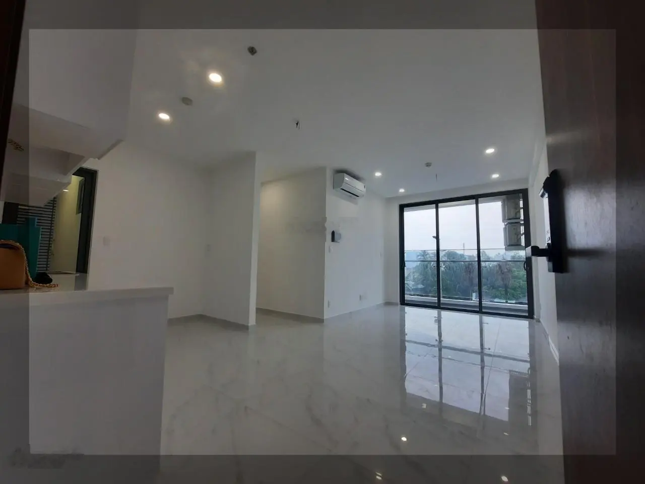 Căn hộ dlusso precia có sổ hồng mới bàn giao được 2 năm, tầng thấp giá siêu tốt, 2pn 2wc từ 4,1 tỷ
