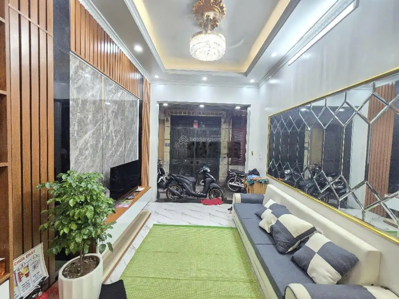 Bán nhà Kim Ngưu, lô góc, 27m2 x 5 tầng, sổ đỏ, nhà đẹp, nội thất đầy đủ, 4,9 tỷ
