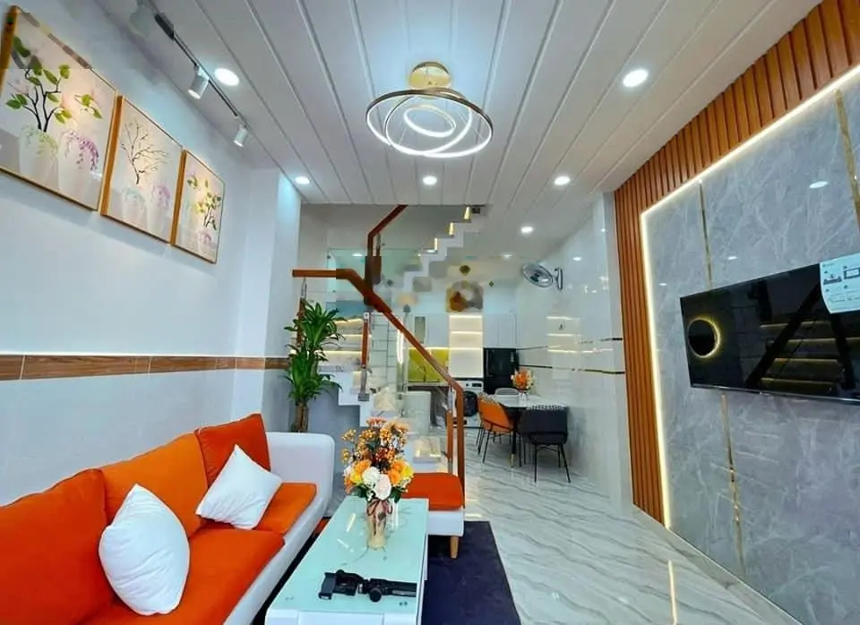 Bán nhà ngay 1036 Tỉnh Lộ 10 Bình Tân 1L 2PN