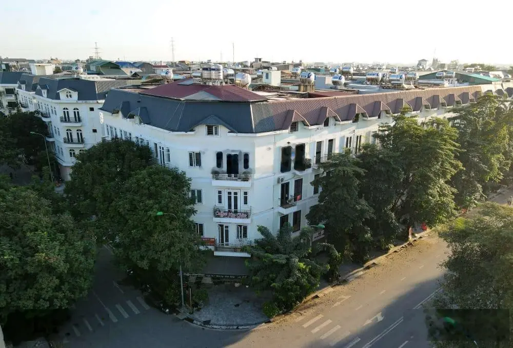 Bán nhà liền kề, LK Ô 40 Định Công, Q. Thanh Xuân, 92m2, oto tránh, vỉa hè.
