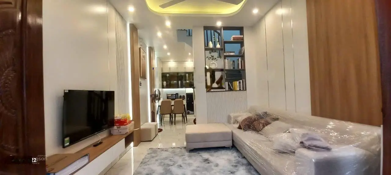 Bán nhà 4 tầng trung tâm TT Chúc Sơn - Chương Mỹ 31m2. Full nội thất. Giá 2. X tỷ